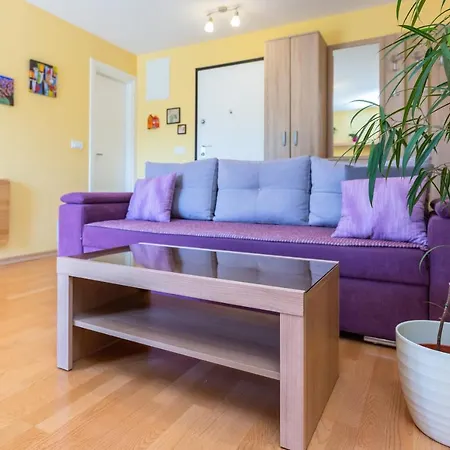 Yellow Duck - Center *