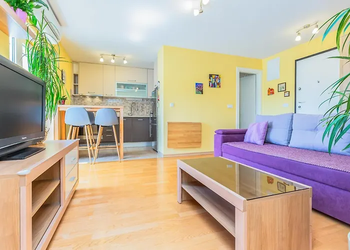 Yellow Duck - Center Apartment Makarska