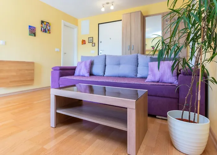 Yellow Duck - Center *