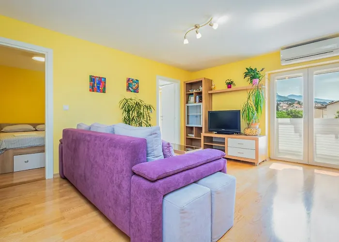 Yellow Duck - Center Apartment Makarska